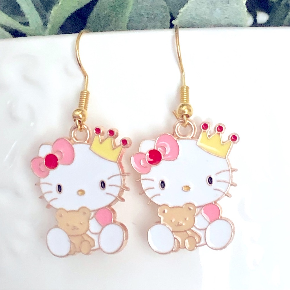 New Hello Kitty Pastel Pink Dangling Queen King Earrings Cat Cartoon Animal Cute